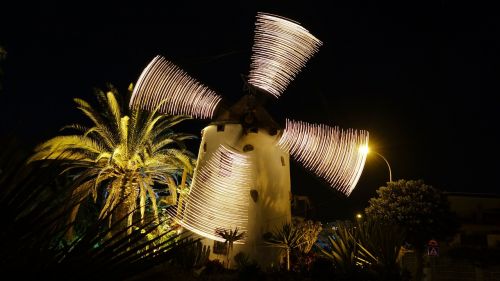 windmill long exposure night
