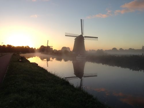 windmill alkmaar holland