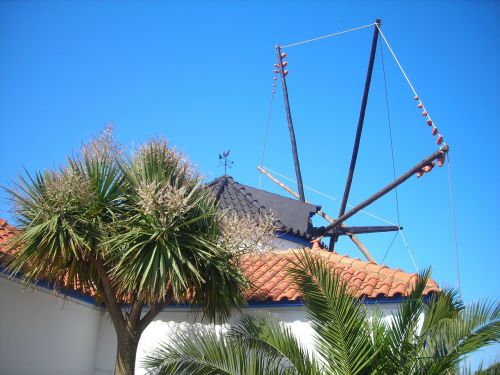 windmill south roof