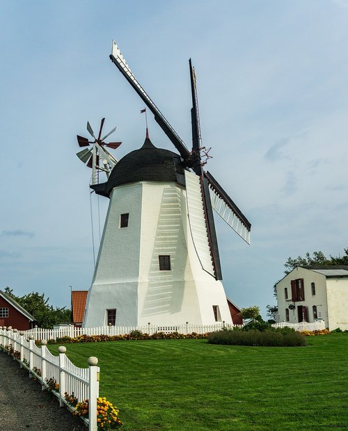 windmill  garden  house