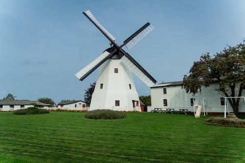windmill  garden  house