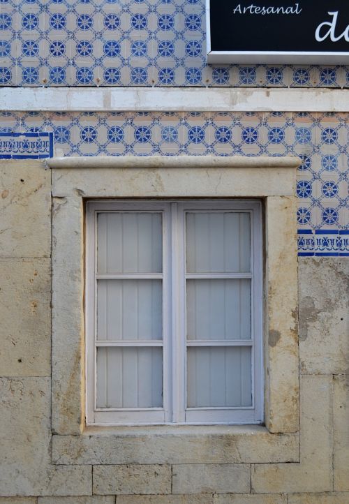 window tiles portugal