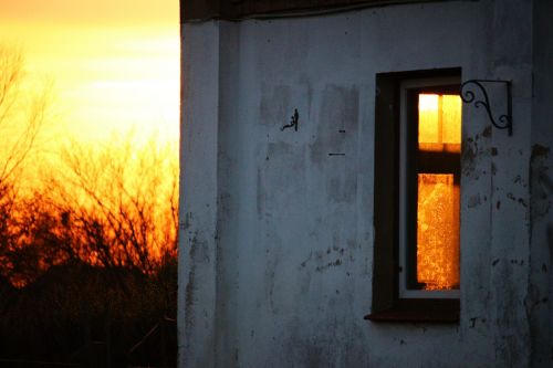 window sun sunset