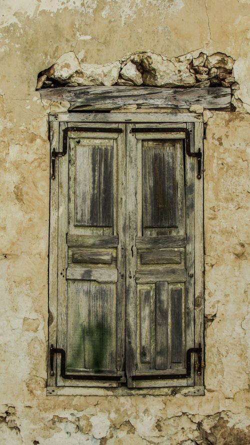 window wooden old