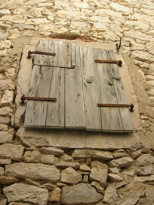 window croatia susak island
