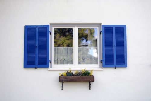 window europe blue