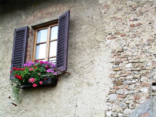 window italy balcony