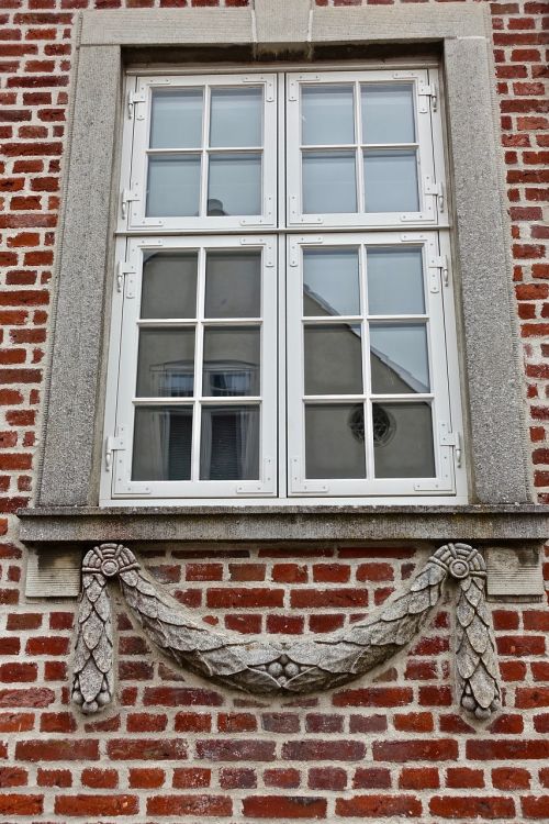 window decoration cement