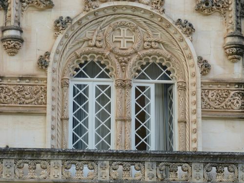 window pillar cross