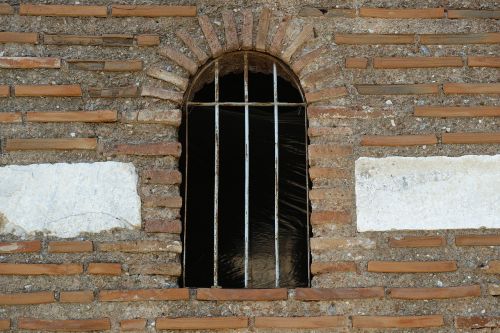 window wall brick