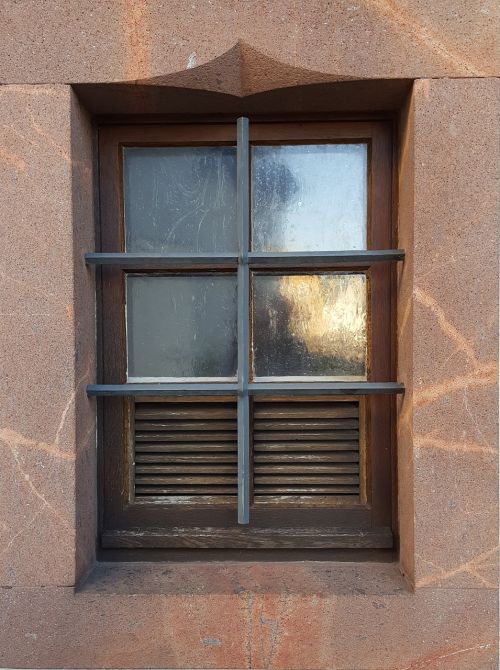 window grid stone frame