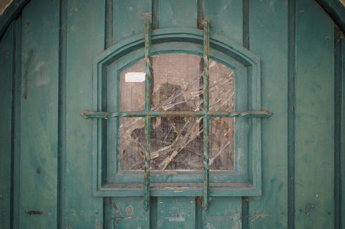 window door green