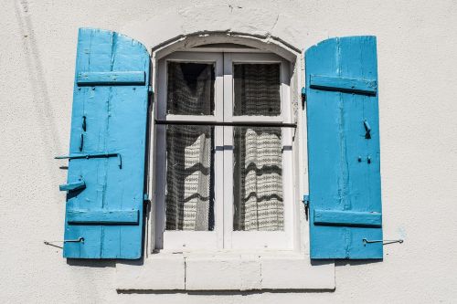 window wooden house