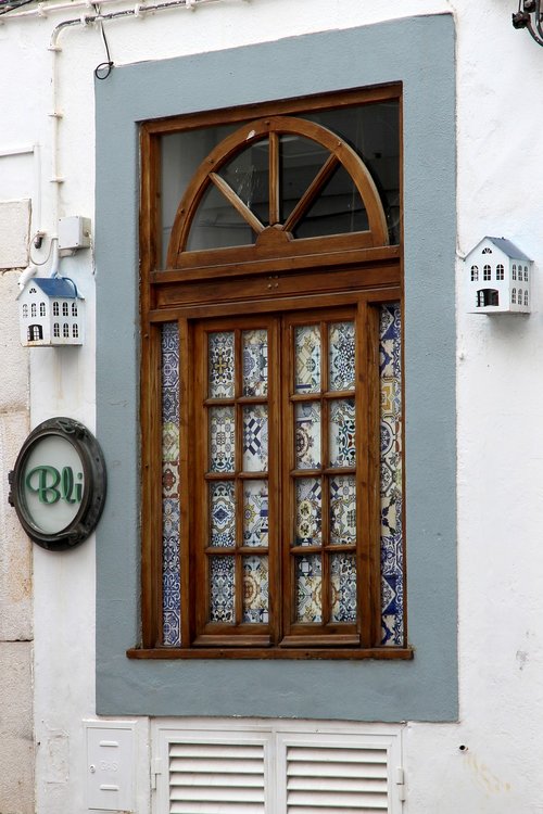 window  portugal  architecture