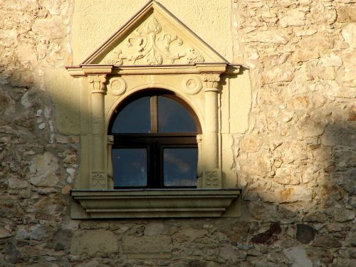 window castle sárospatak