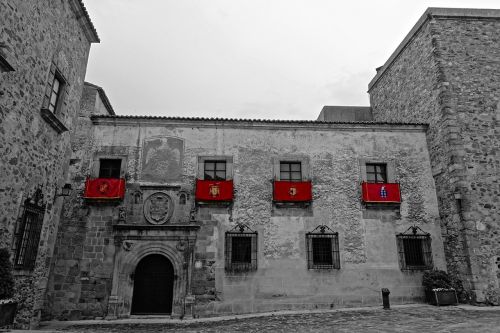 windows red building