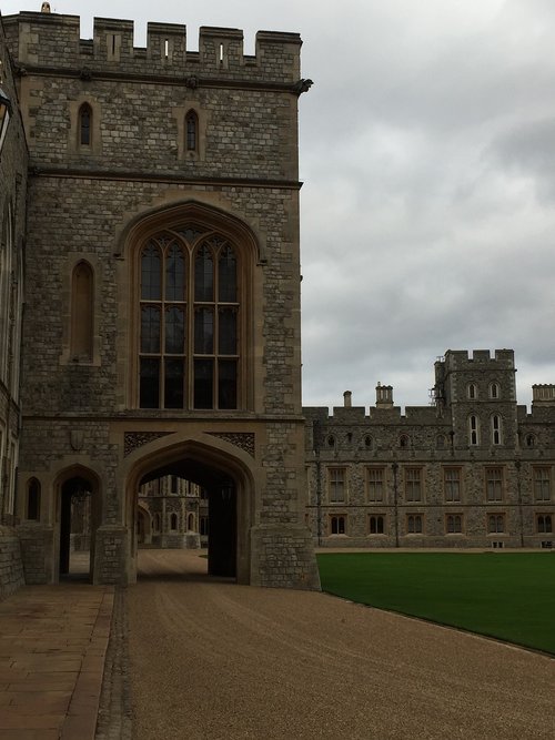 windsor castle  royal  windsor