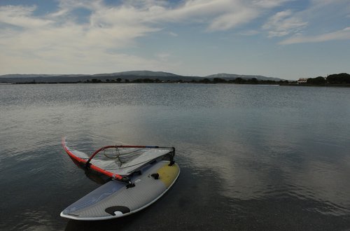 windsurfing  pond  nature