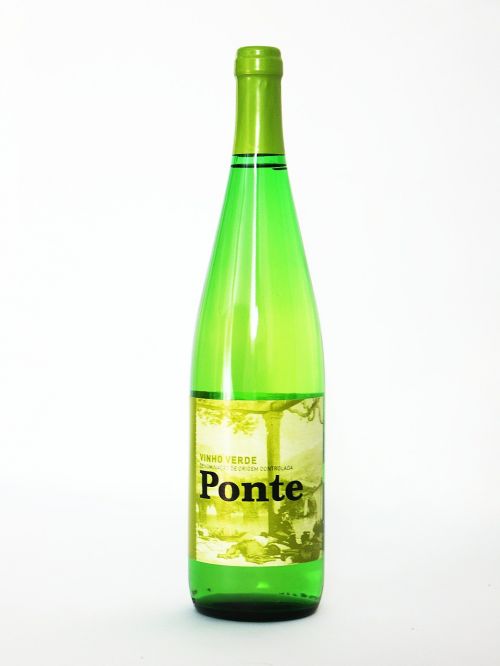 wine green portugal