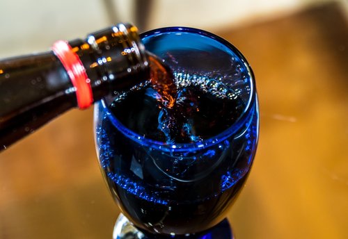 wine  pouring  glass