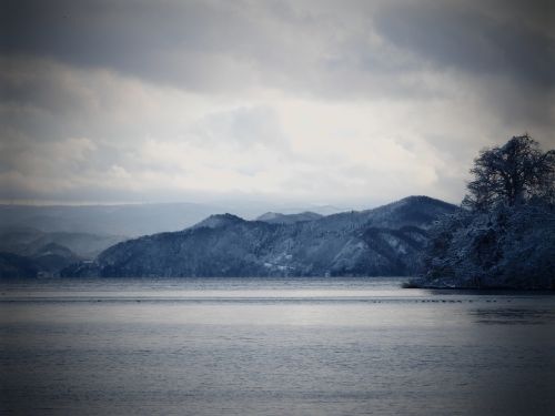 winter lake japan