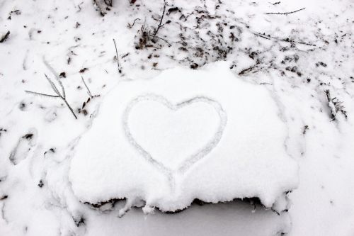 winter snow heart