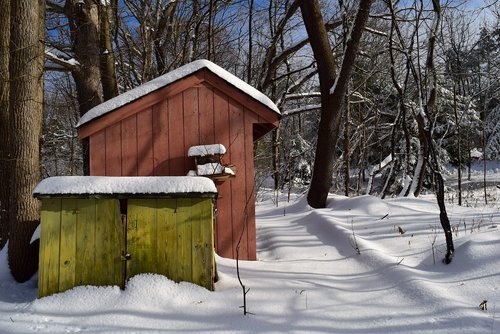 winter  snow  shed