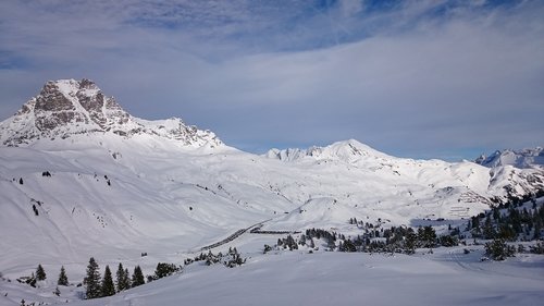 winter  snow  mountains