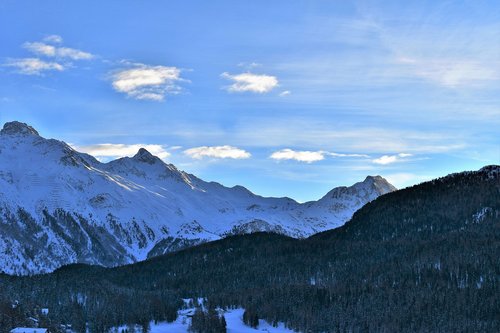 winter  mountains  ski area