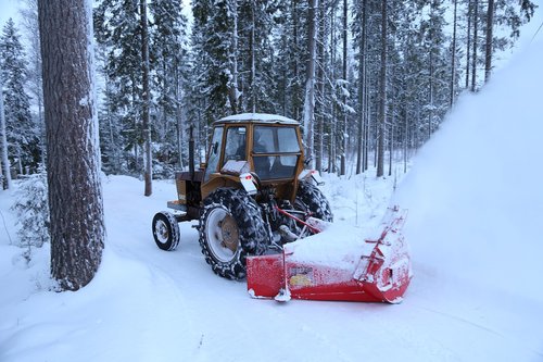 winter  snow  snow thrower