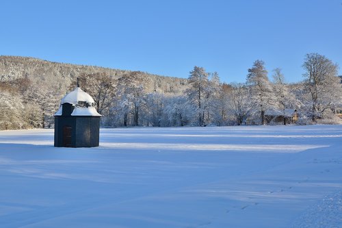 winter  park  barn