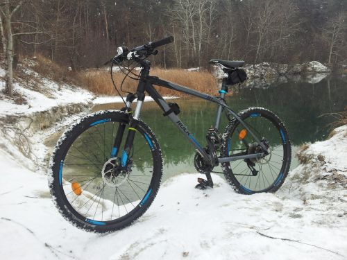 winter mountain bike