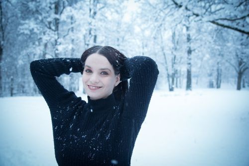 winter fashion girl