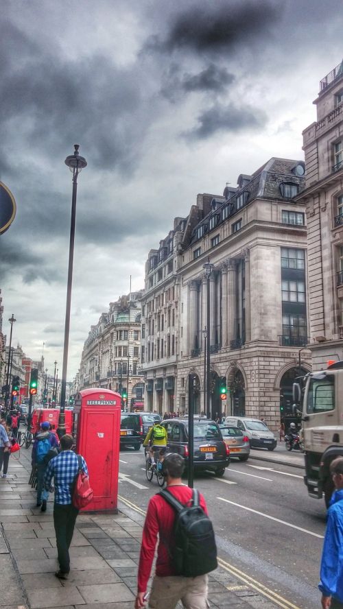 winter london clouds