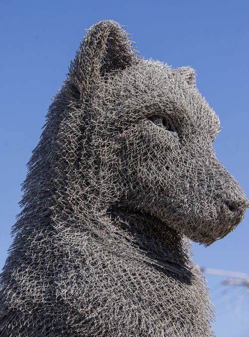 wolf sculpture art