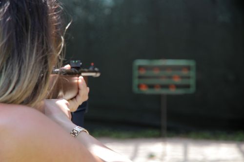 woman rifle shoot
