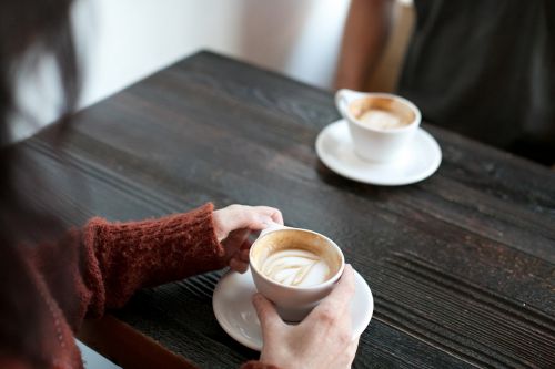 woman date coffee