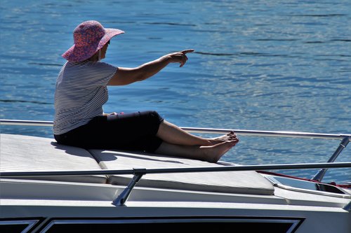 woman  hat  lake