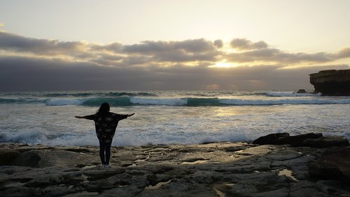 woman  sunset  sea