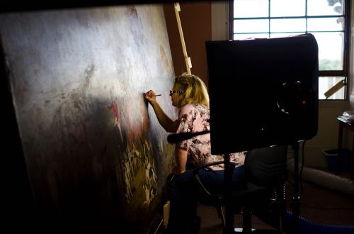 woman painting art