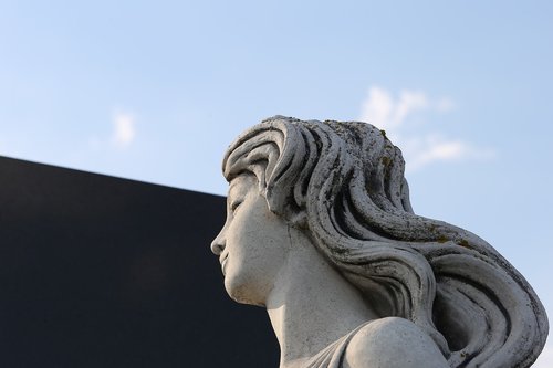 woman statue  profil  sculpture