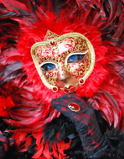 women mask red