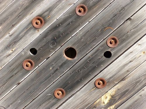 wood texture screws
