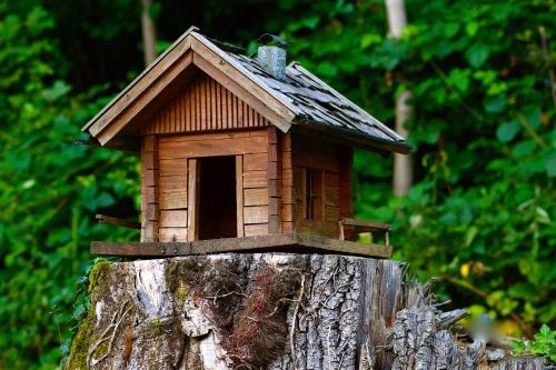 wood model cottage