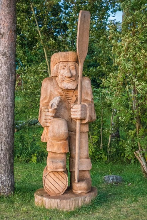 wood tree statue