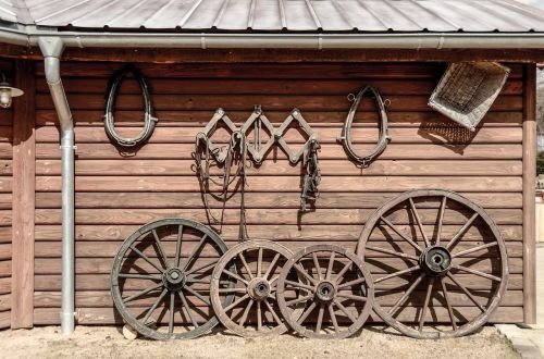 wood wagon wheel wheel
