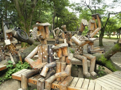 wood sculpture nature