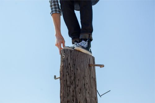 wood post climbing