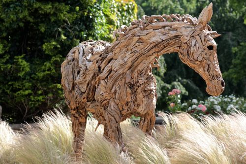 wood art oakley court hotel horse