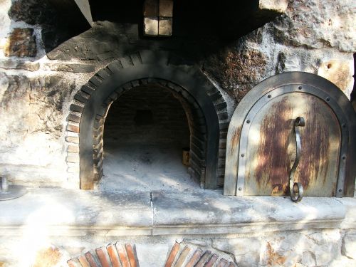 wood burning stove oven bread